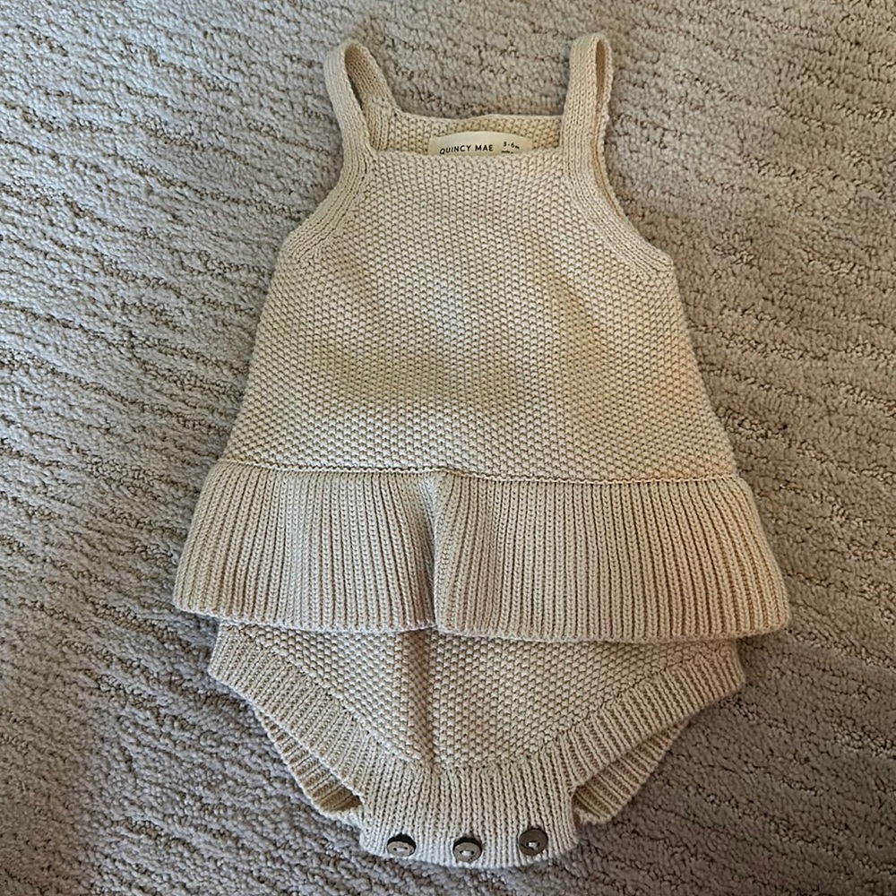 Quincy Mae Knit Romper 3-6 months